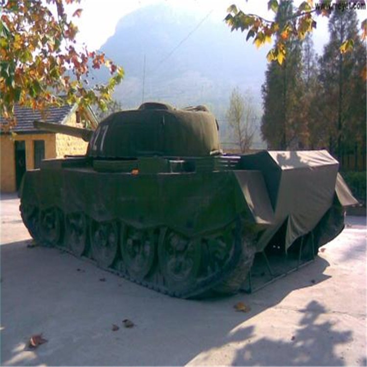 五指山大型充气坦克